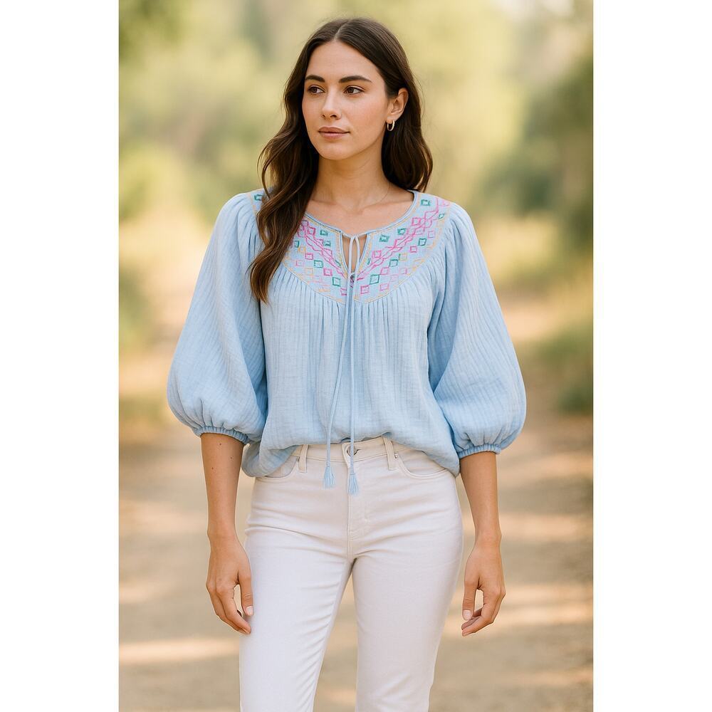 New Easel Los Angeles Blue Embroidered Peasant Top Size Small Puff Sleeve Boho